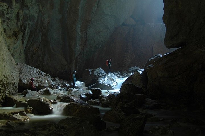 Grotte de Ponor
